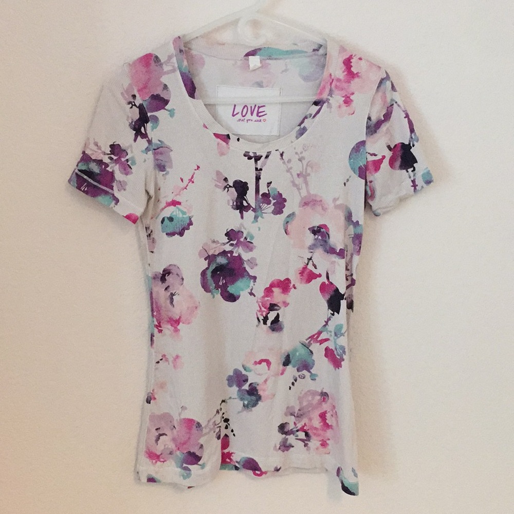 Lululemon floral tshirt